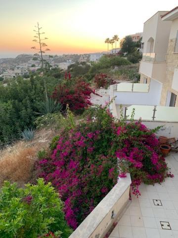 Beau Views Seven Apartment Пея Екстериор снимка