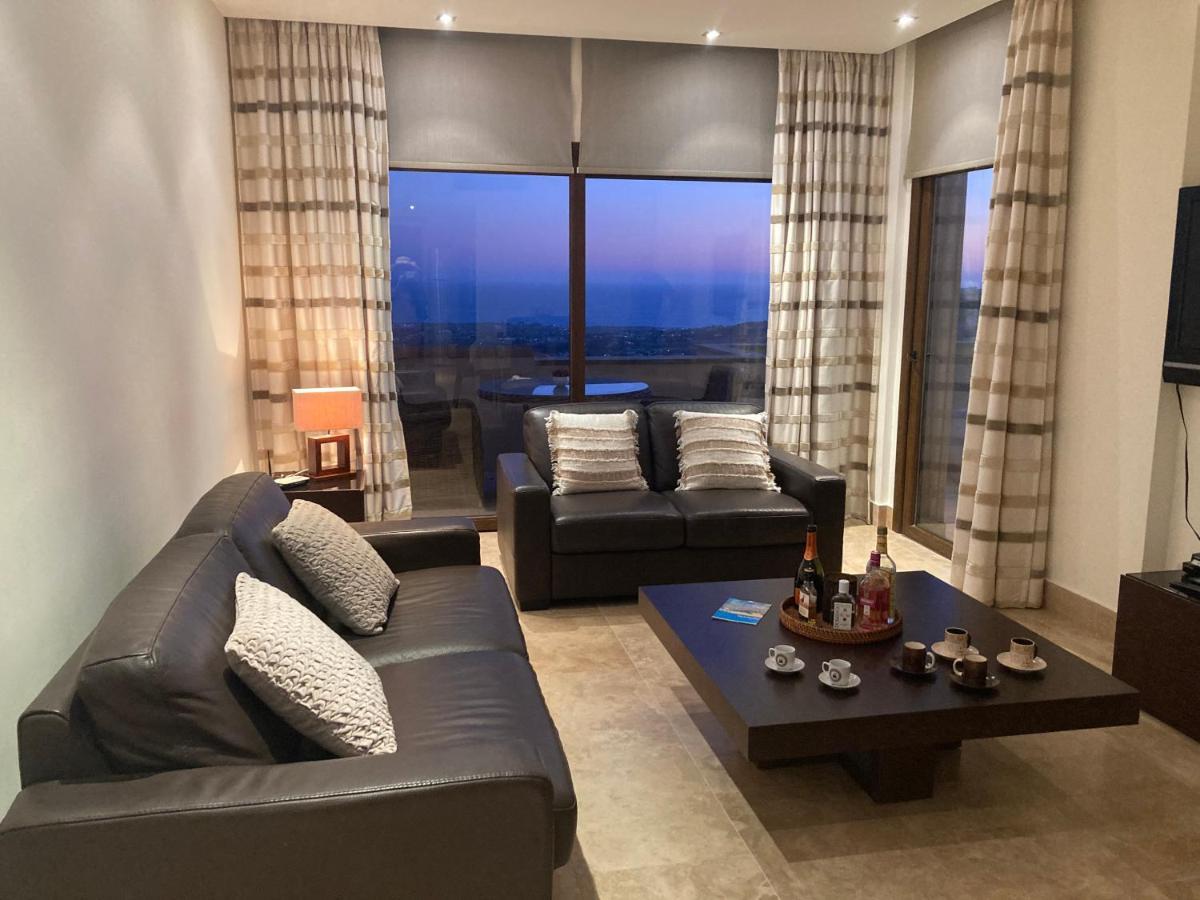Beau Views Seven Apartment Пея Екстериор снимка