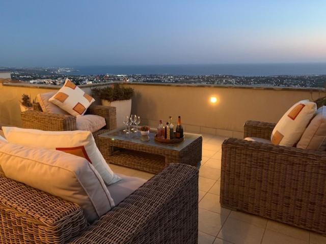 Beau Views Seven Apartment Пея Екстериор снимка